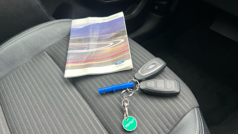 Ford Kuga 1.5 EcoBlue Titanium 5dr Auto Diesel Estate